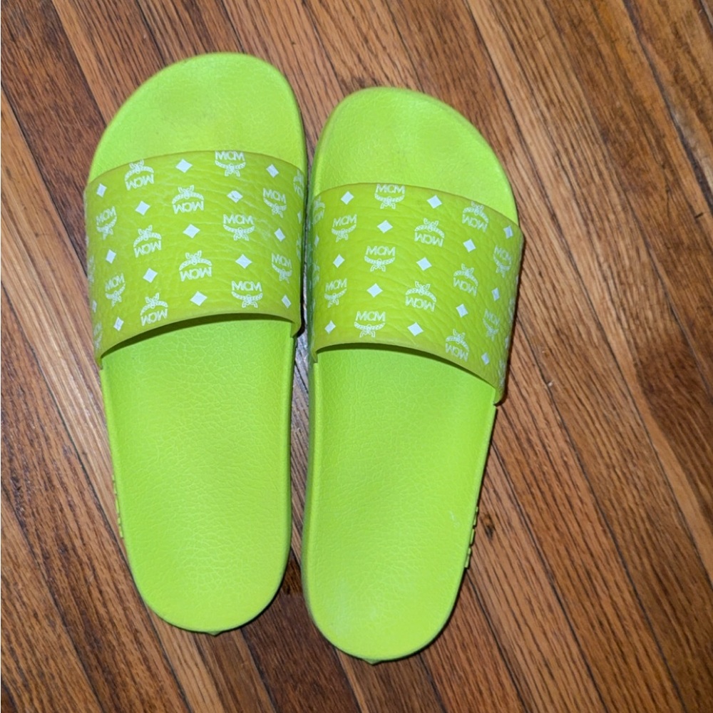 Men slides